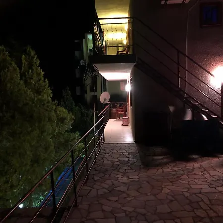 Surf House Rose I Po3a L 3*