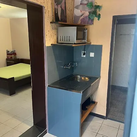 Guest house Surf House Rose I Po3a L