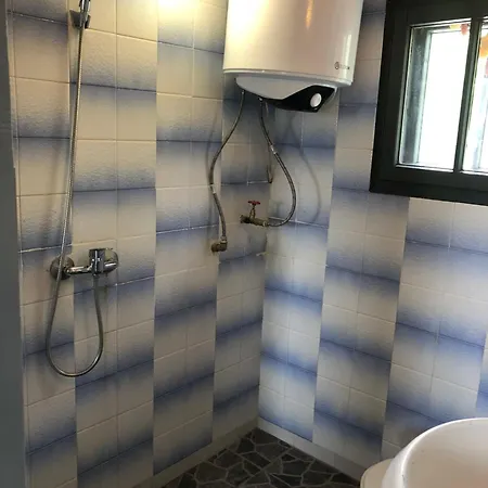 Guest house Surf House Rose I Po3a L