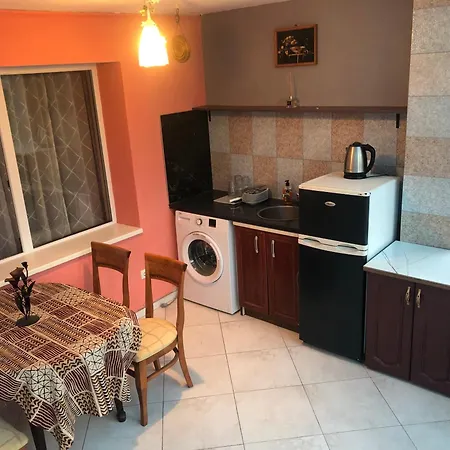 Guest house Surf House Rose I Po3a L Golden Sands