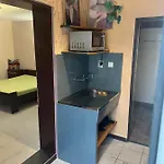 Къща за гости Surf House Rose I Po3a L