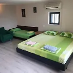 Surf House Rose I Po3a L 3* Golden Sands