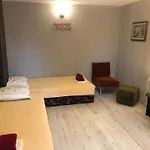 Surf House Rose I Po3a L Къща за гости