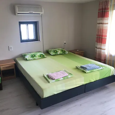 Surf House Rose I Po3a L Guest house Golden Sands