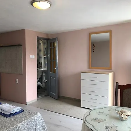 Surf House Rose I Po3a L