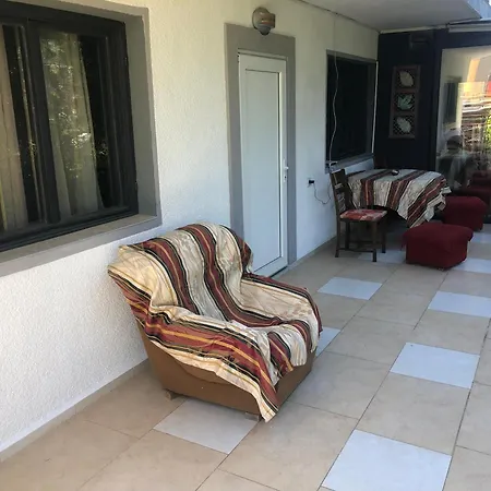 Surf House Rose I Po3a L