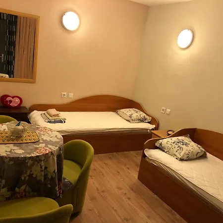 Surf House Rose I Po3a L * Golden Sands