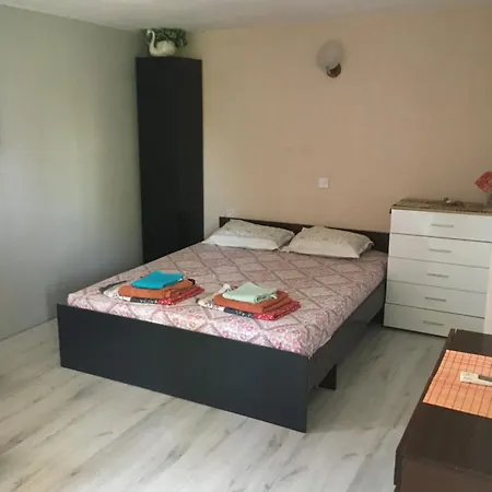 Surf House Rose I Po3a L * Golden Sands