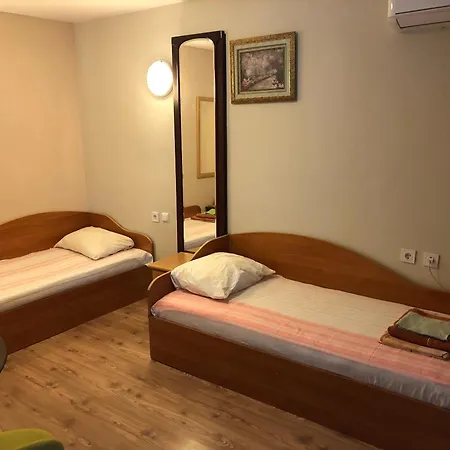 Surf House Rose I Po3a L Золоті Піски