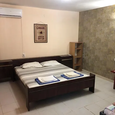 Гостьовий будинок Surf House Rose I Po3a L Золоті Піски