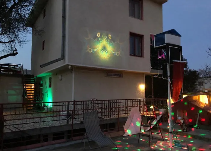 Surf House Rose I Po3a L